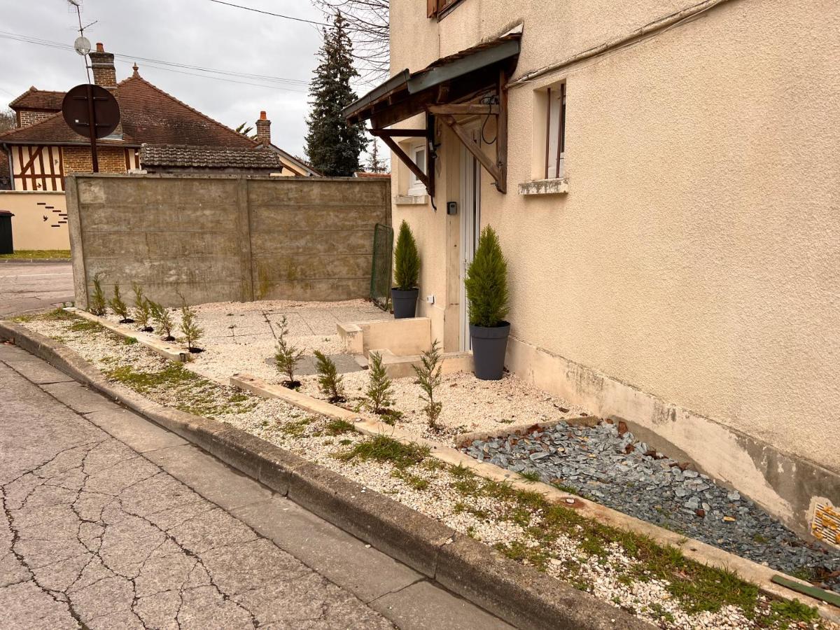 T2 Cosy / Quartier Calme / Magasins D'Usine A Proximite Apartment Saint-Julien-les-Villas Exterior foto